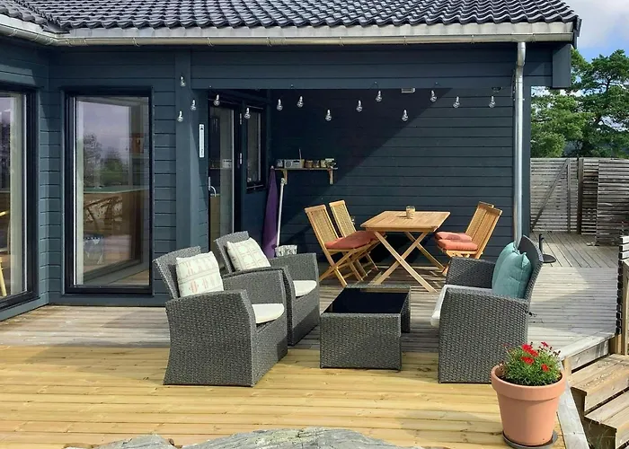 New On The Sun Coast With Sea Views Prázdninový dům Stathelle