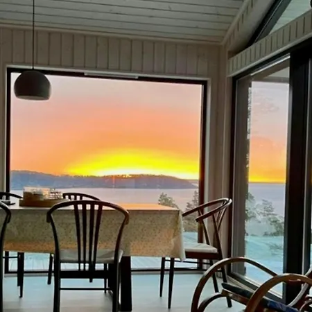 New On The Sun Coast With Sea Views Feriehus Stathelle